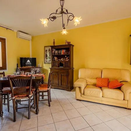 San Teodoro Small With Garden, Parking, And Ac