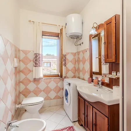 San Teodoro Small With Garden, Parking, And Ac * Schifoni